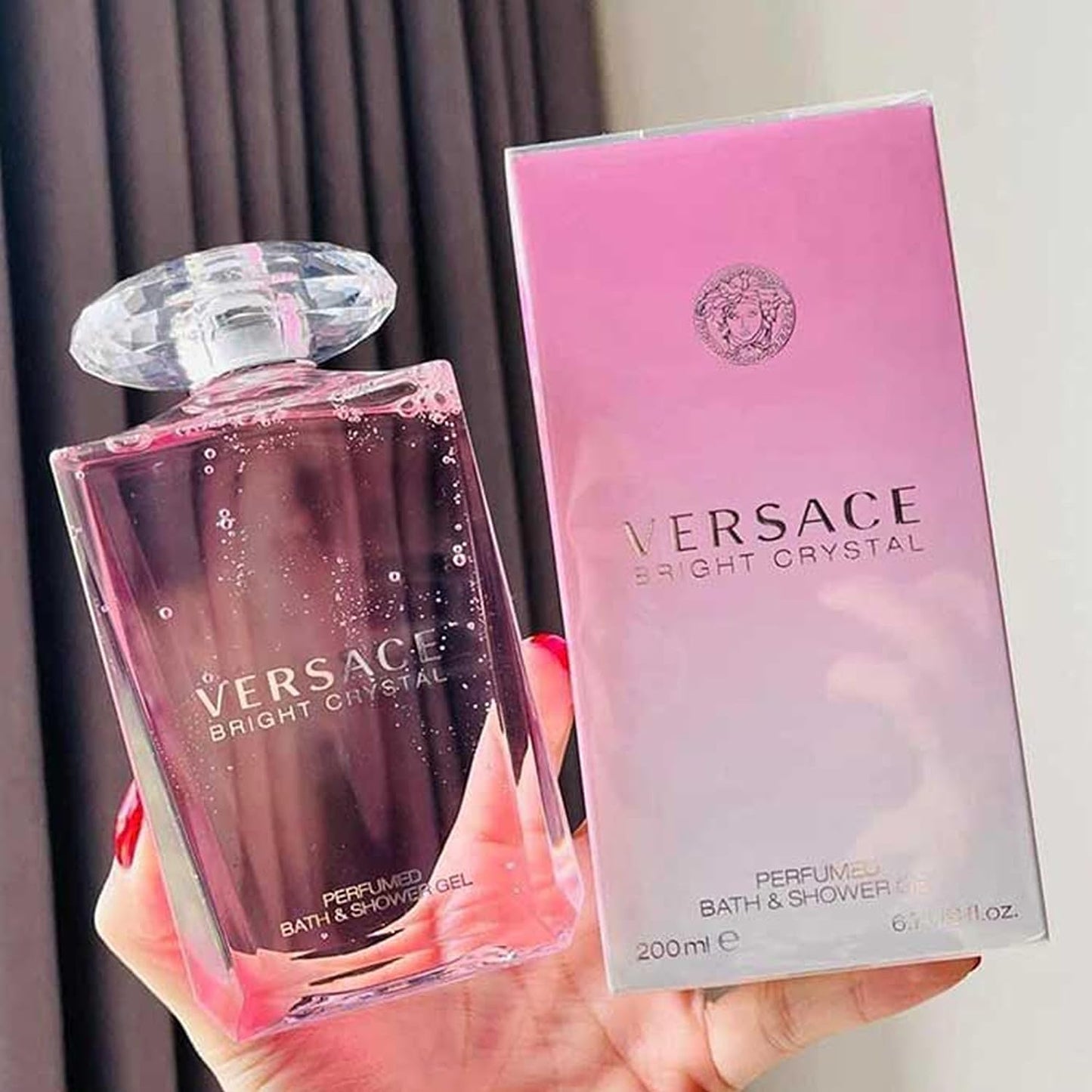 
                  
                    Versace Bright Crystal | Perfumed Bath and Shower Gel | 6.7 fl. oz | For Women
                  
                